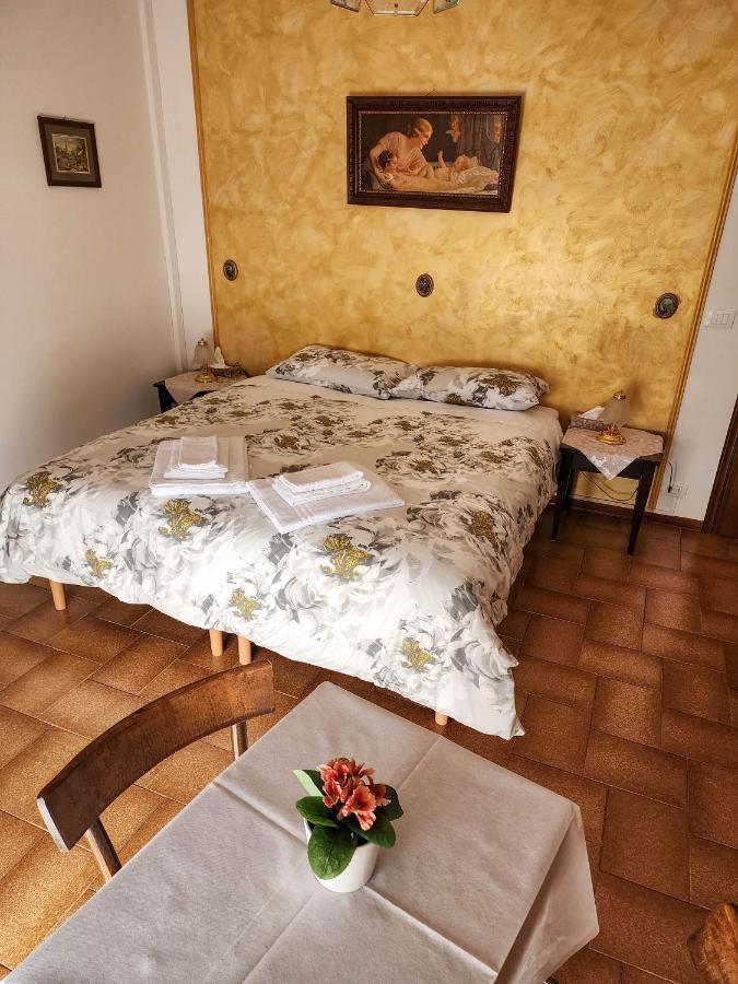 Gold B&B Ravarino 外观 照片