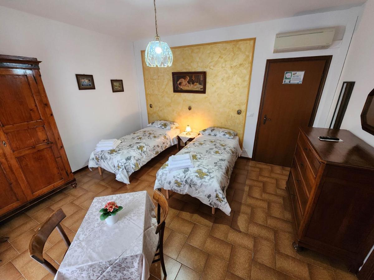 Gold B&B Ravarino 外观 照片